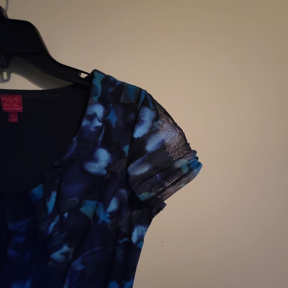 Shirt - Picture 4 of 4